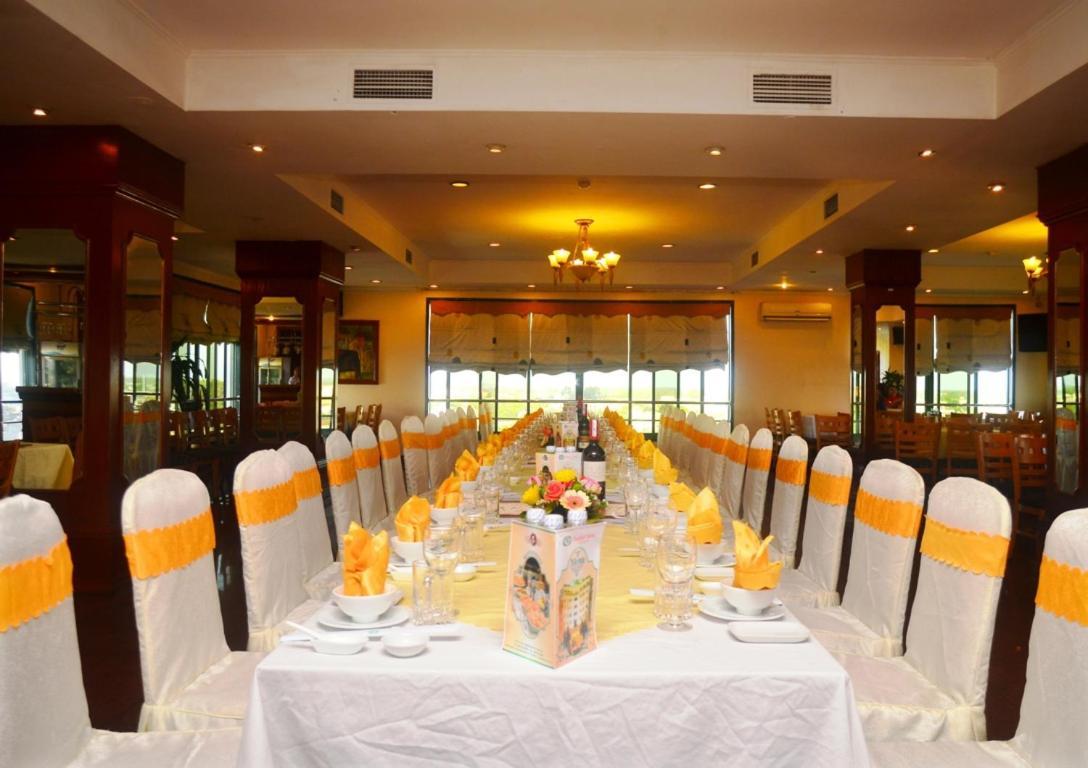 Central Hotel Quảng Ngãi Extérieur photo
