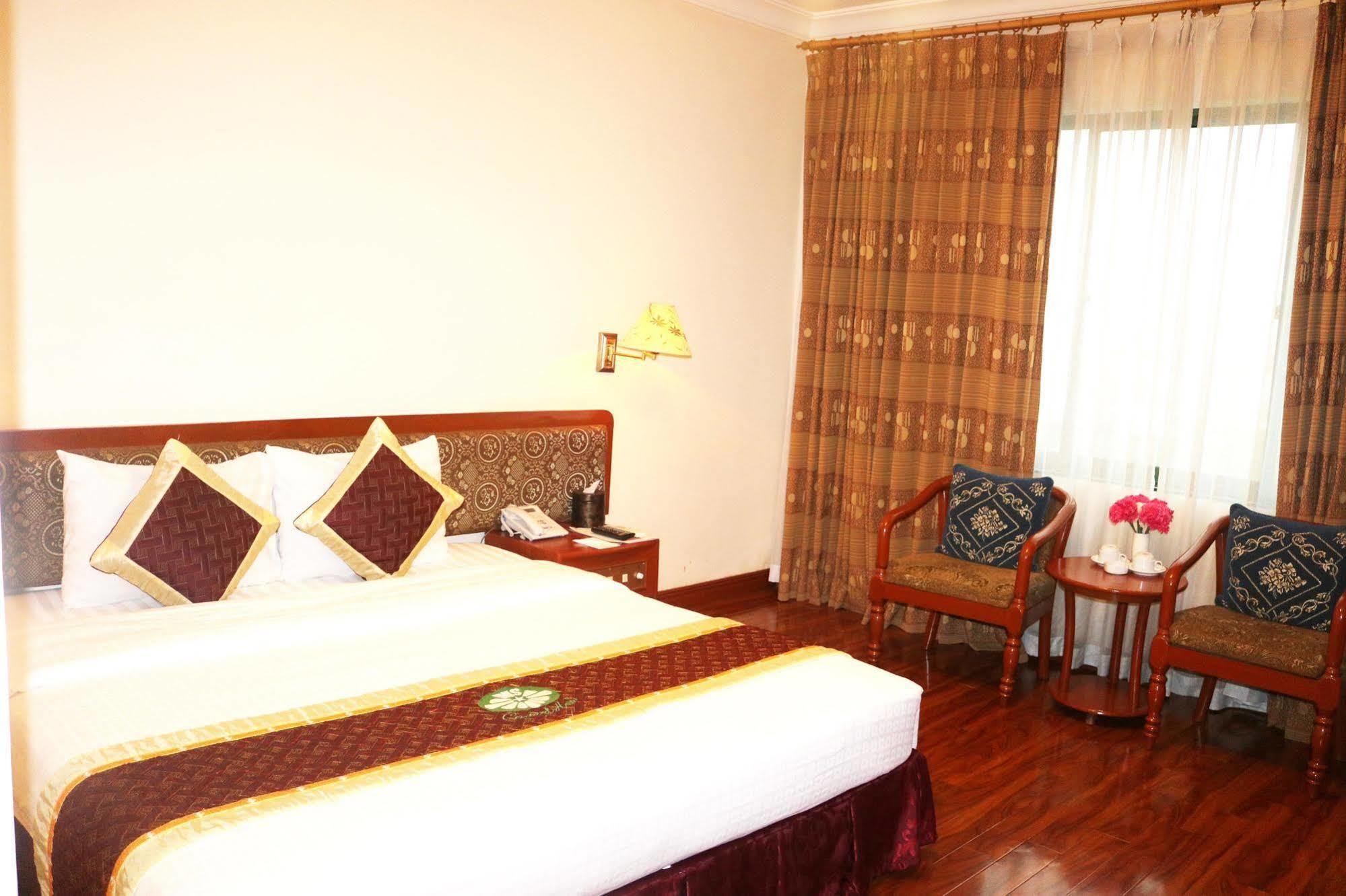 Central Hotel Quảng Ngãi Extérieur photo