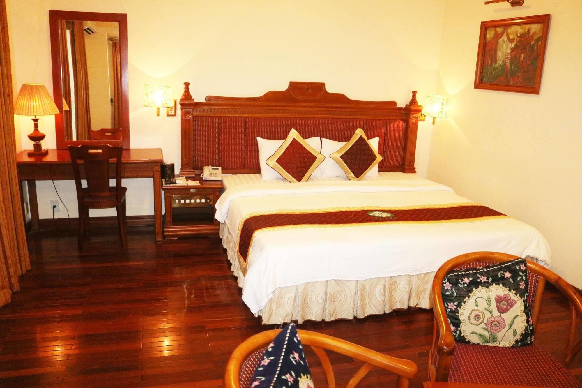 Central Hotel Quảng Ngãi Extérieur photo