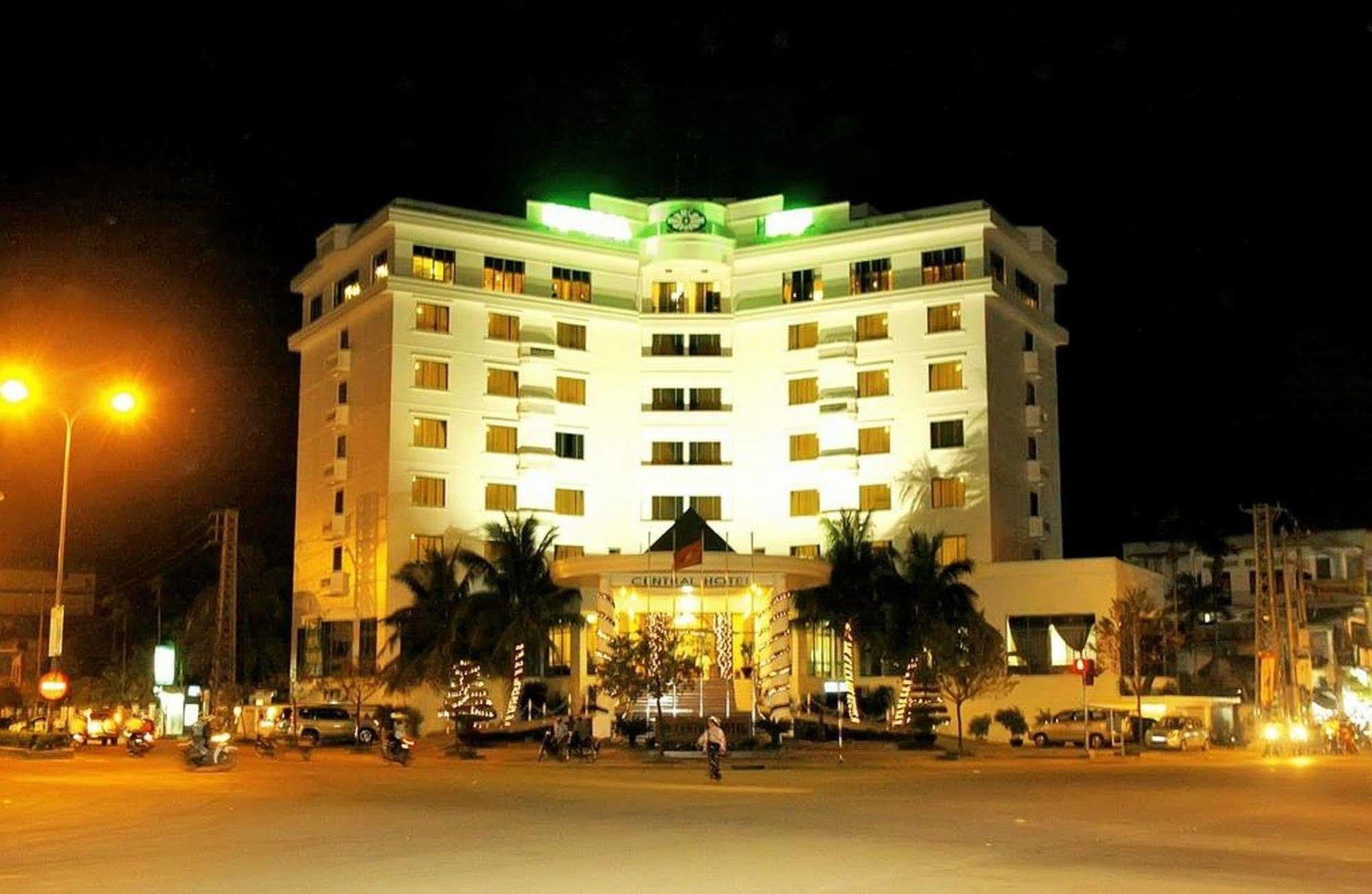 Central Hotel Quảng Ngãi Extérieur photo