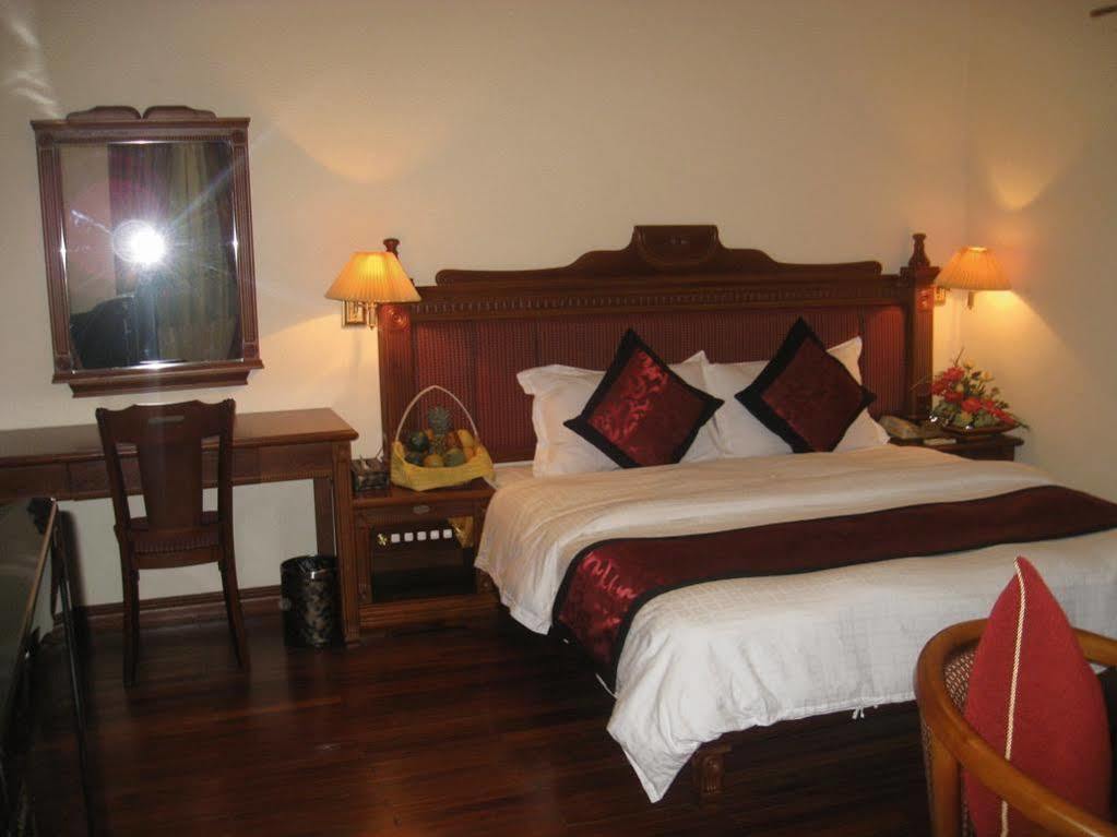 Central Hotel Quảng Ngãi Extérieur photo
