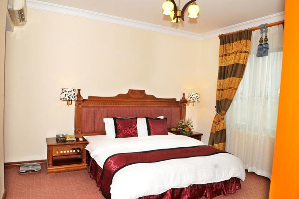 Central Hotel Quảng Ngãi Extérieur photo