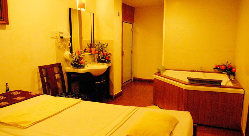 Central Hotel Quảng Ngãi Extérieur photo